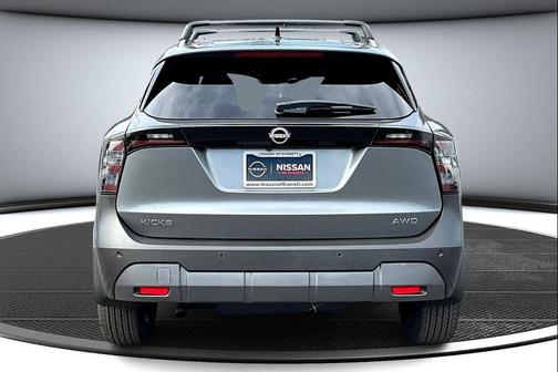 Gun Metallic 2026 Nissan Kicks SV