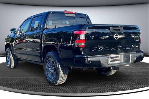 Super Black 2026 Nissan Frontier SV