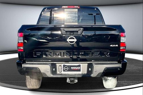 Super Black 2026 Nissan Frontier SV