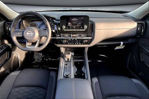 2025 Nissan Pathfinder SV 4WD