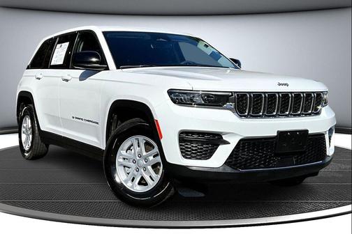 2023 Jeep Grand Cherokee Laredo