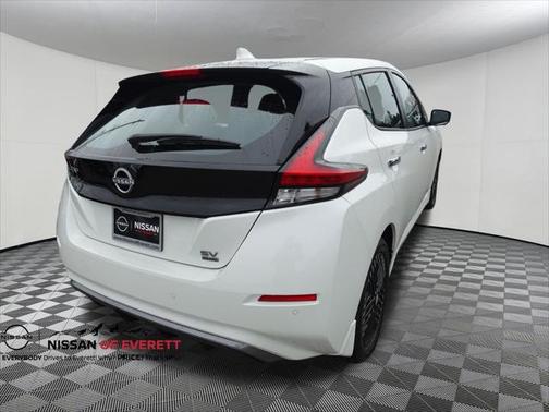 2025 Nissan Leaf SV PLUS
