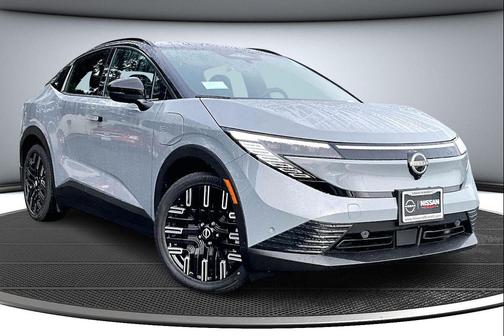 2026 Nissan Leaf PLATINUM+