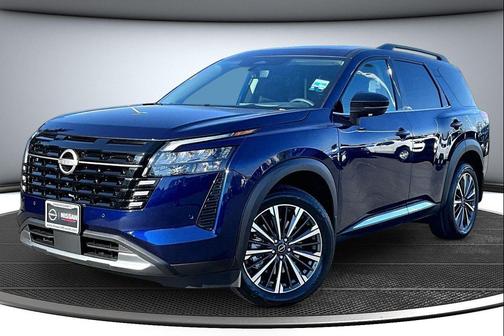 Deep Ocean Blue Pearl 2026 Nissan Pathfinder Platinum