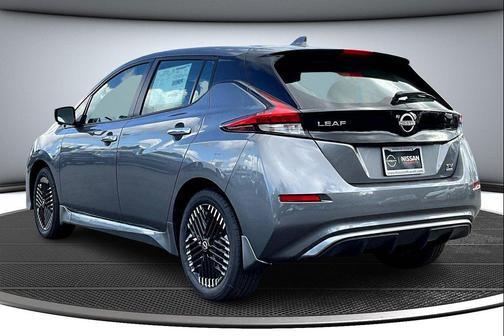 2025 Nissan Leaf SV PLUS