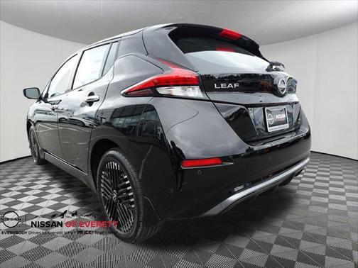 2025 Nissan Leaf SV PLUS