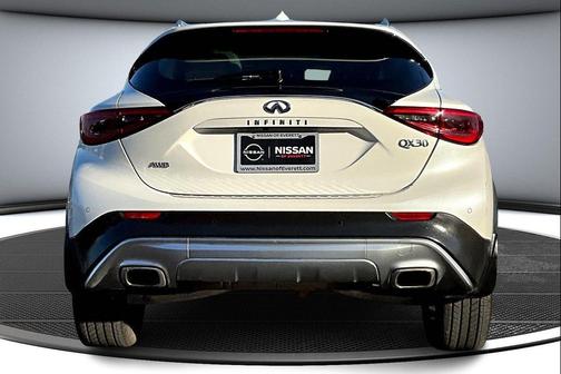 2019 INFINITI QX30 LUXE