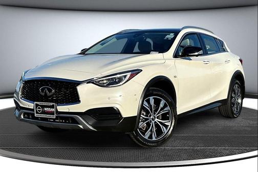2019 INFINITI QX30 LUXE