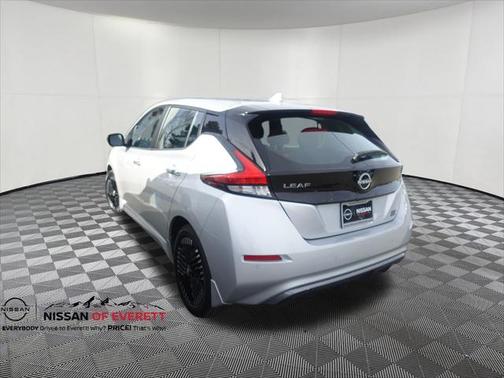 2024 Nissan Leaf SV PLUS
