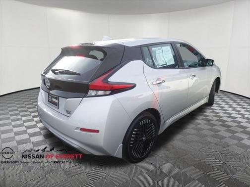 2024 Nissan Leaf SV PLUS