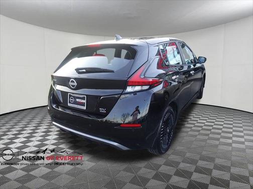 2024 Nissan Leaf SV PLUS