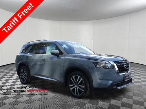 2025 Nissan Pathfinder Platinum 4WD