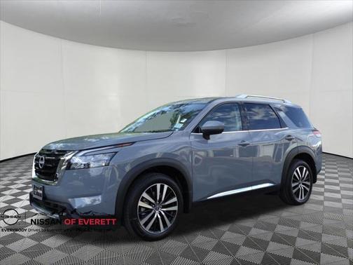 2025 Nissan Pathfinder Platinum 4WD