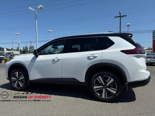 2025 Nissan Rogue SL