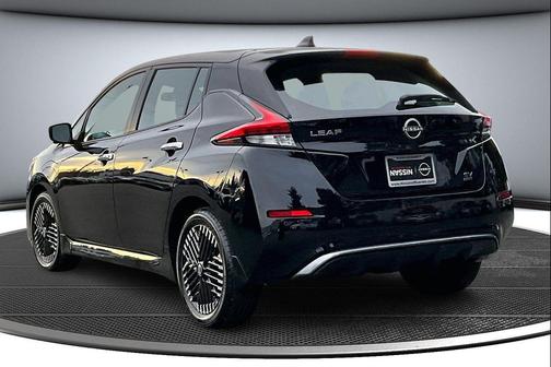 2024 Nissan Leaf SV PLUS