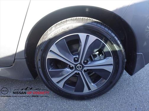 2020 Nissan Leaf SV 40 kWh