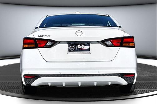 Glacier White 2025 Nissan Altima 2.5 SV