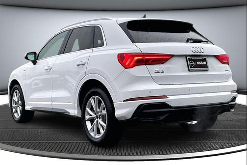 2024 Audi Q3 Premium 45 TFSI S line quattro Tiptronic