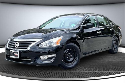 Super Black 2014 Nissan Altima 2.5 S
