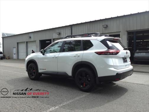2025 Nissan Rogue Rock Creek