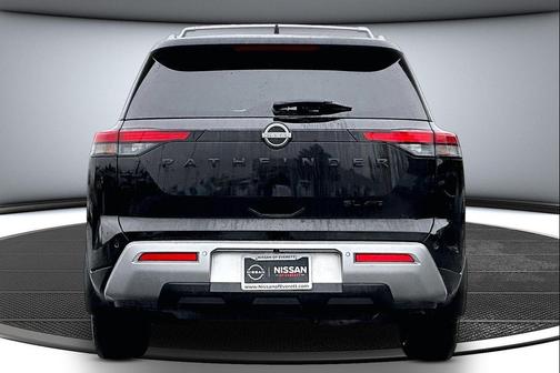 2024 Nissan Pathfinder SL 4WD