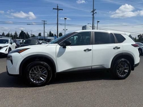 2025 Nissan Rogue S