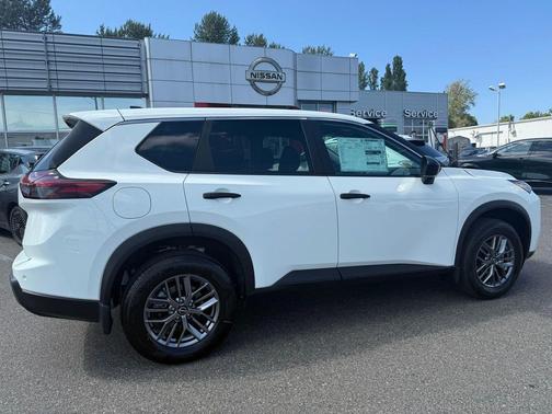 2025 Nissan Rogue S