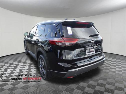 2025 Nissan Rogue SL