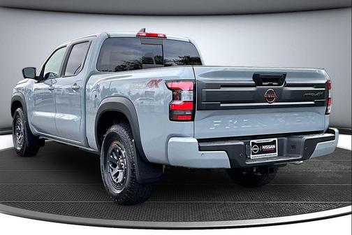 Boulder Gray Pearl 2026 Nissan Frontier PRO-4X