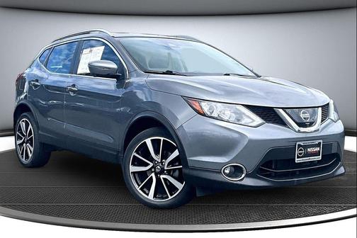 Gun Metallic 2018 Nissan Rogue Sport SL