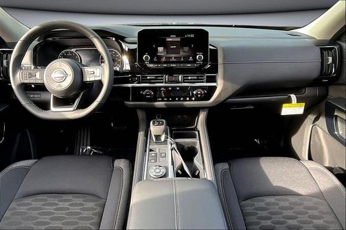 2025 Nissan Pathfinder SV 4WD