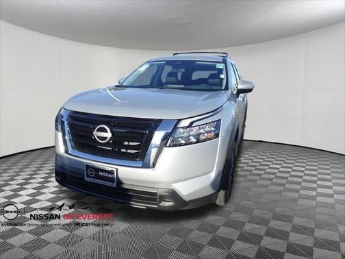 2025 Nissan Pathfinder SV 4WD