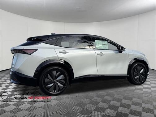 2025 Nissan ARIYA PLATINUM+