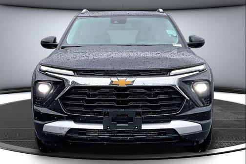Mosaic Black Metallic 2025 Chevrolet Trailblazer LT