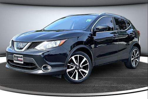 Magnetic Black 2018 Nissan Rogue Sport SL