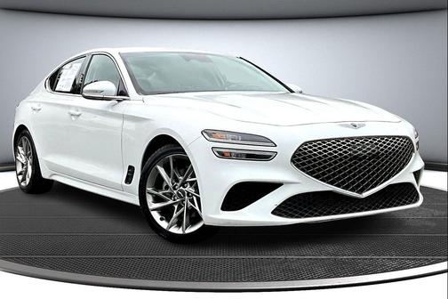 2022 Genesis G70 2.0T RWD