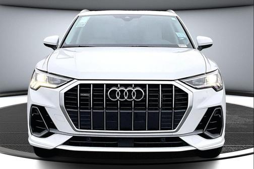 2024 Audi Q3 Premium 45 TFSI S line quattro Tiptronic