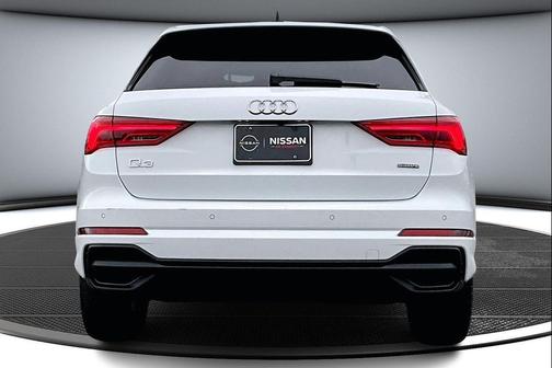 2024 Audi Q3 Premium 45 TFSI S line quattro Tiptronic