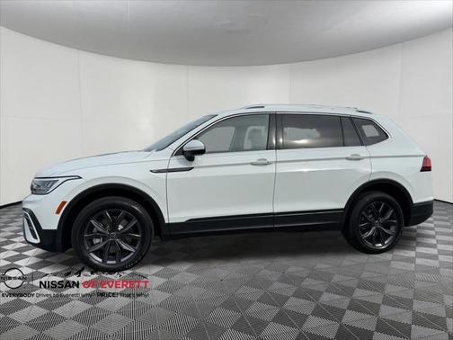 2022 Volkswagen Tiguan 2.0T SE 4MOTION