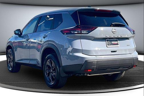 Boulder Gray Pearl 2026 Nissan Rogue SV