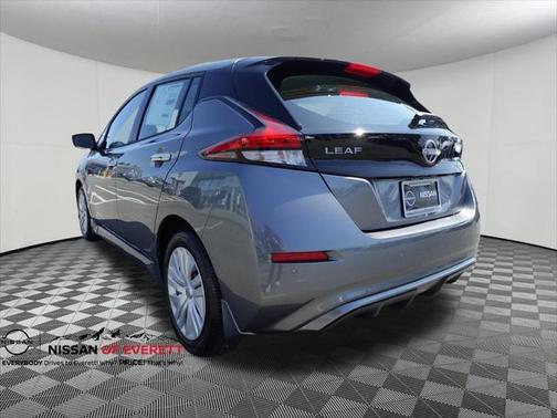 2025 Nissan Leaf S