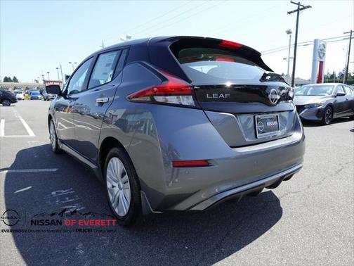 2025 Nissan Leaf S