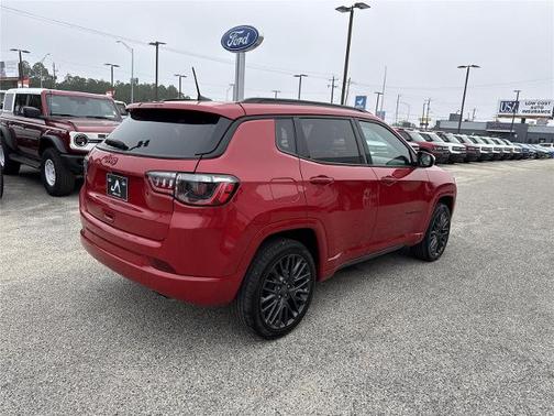 2022 Jeep Compass LIMITED