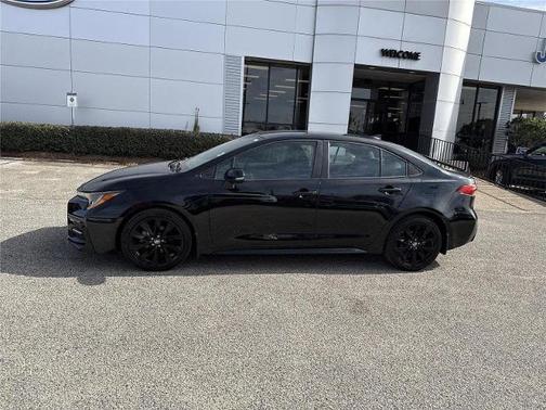 2022 Toyota Corolla SE NIGHTSHADE