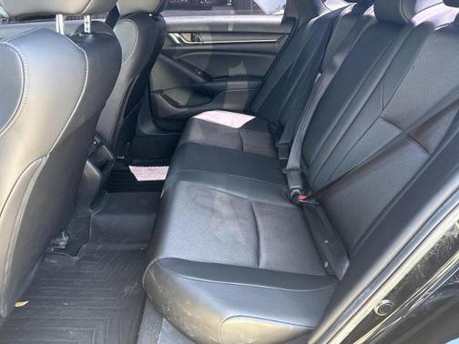 Crystal Black Pearl 2021 Honda Accord SPORT 1.5T