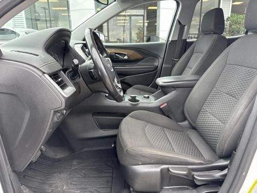 Summit White 2020 GMC Terrain SLE
