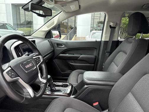 Blue 2018 GMC Canyon SLE