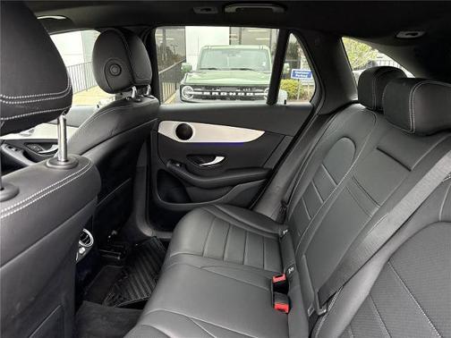 2021 Mercedes-Benz GLC 300 BASE