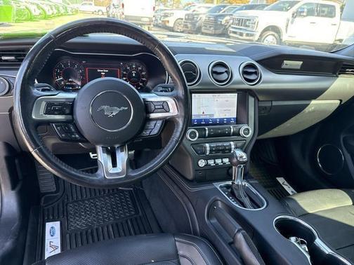 2021 Ford Mustang ECOBOOST PREMIUM