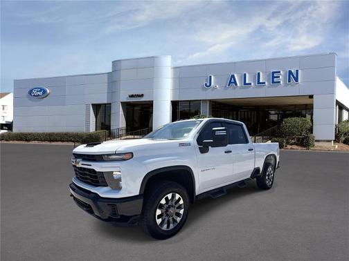 Summit White 2024 Chevrolet Silverado 2500 CUSTOM